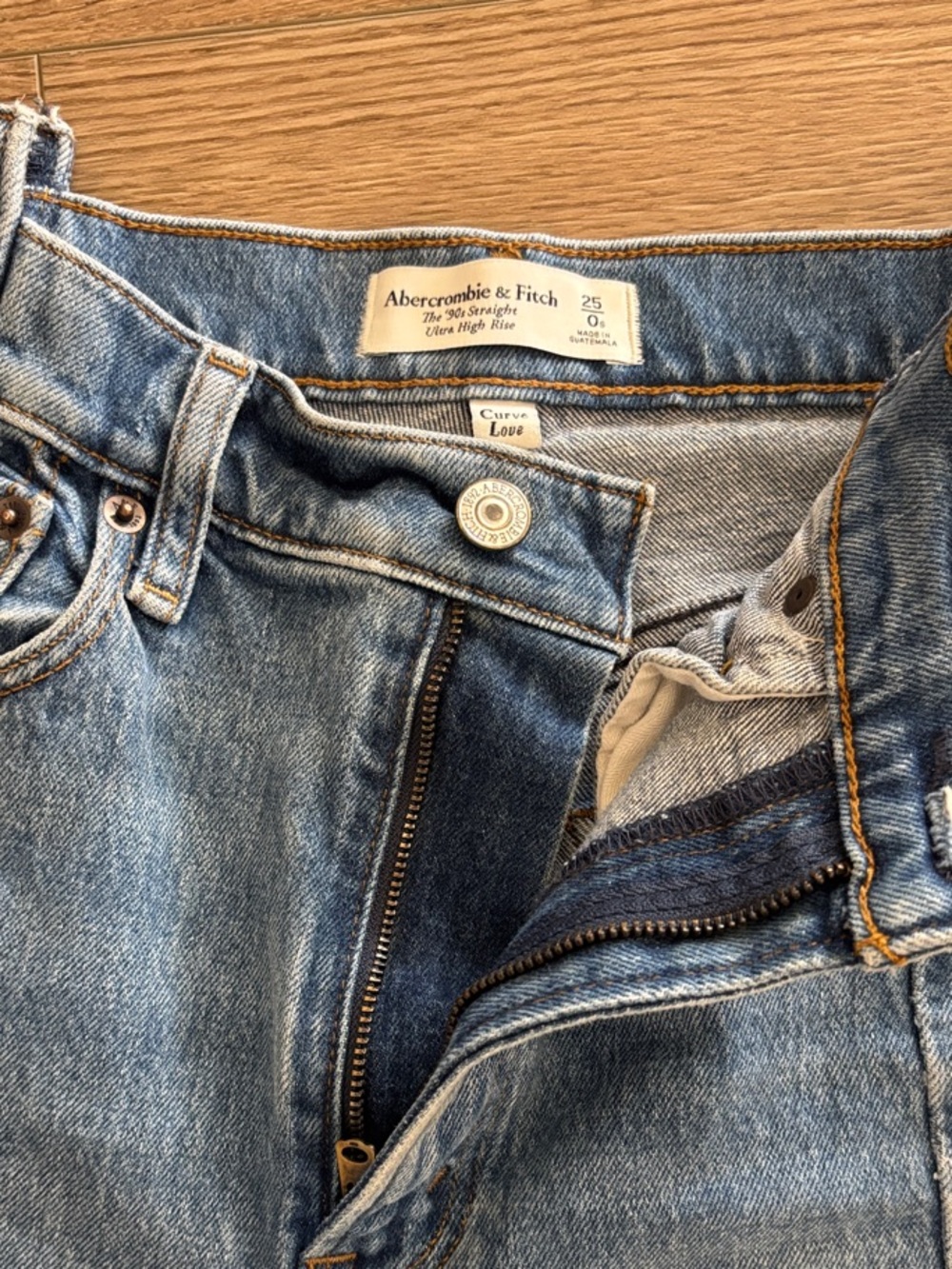 Abercrombie & Fitch 90s Straight Ultra High Rise Curvelove Jeans Denim 25 short